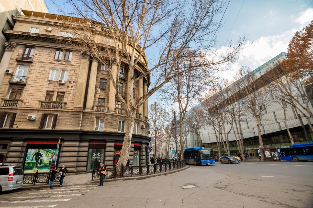 Apartment Gallery Rustaveli 1 Tbilisi Exterior photo